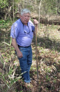 Ted-Hill-at-Hill-cemetery-w